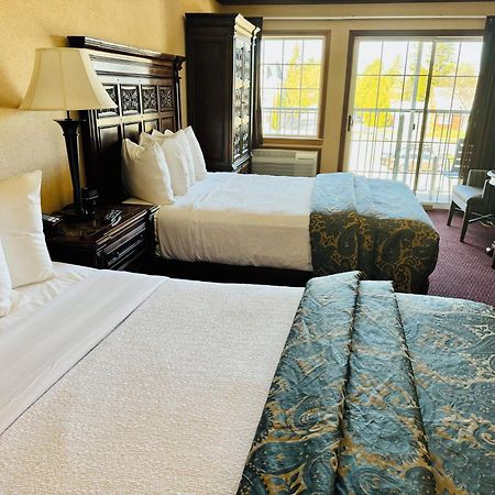 Hamilton Inn Select Beachfront Mackinaw City Eksteriør billede