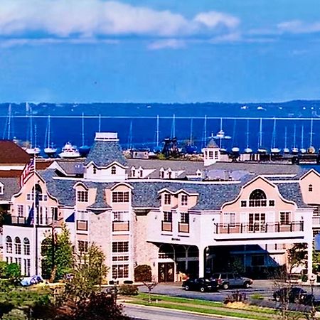 Hamilton Inn Select Beachfront Mackinaw City Eksteriør billede
