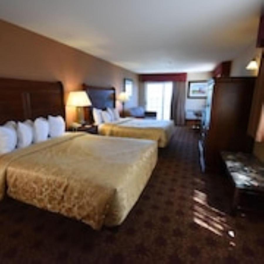 Hamilton Inn Select Beachfront Mackinaw City Eksteriør billede