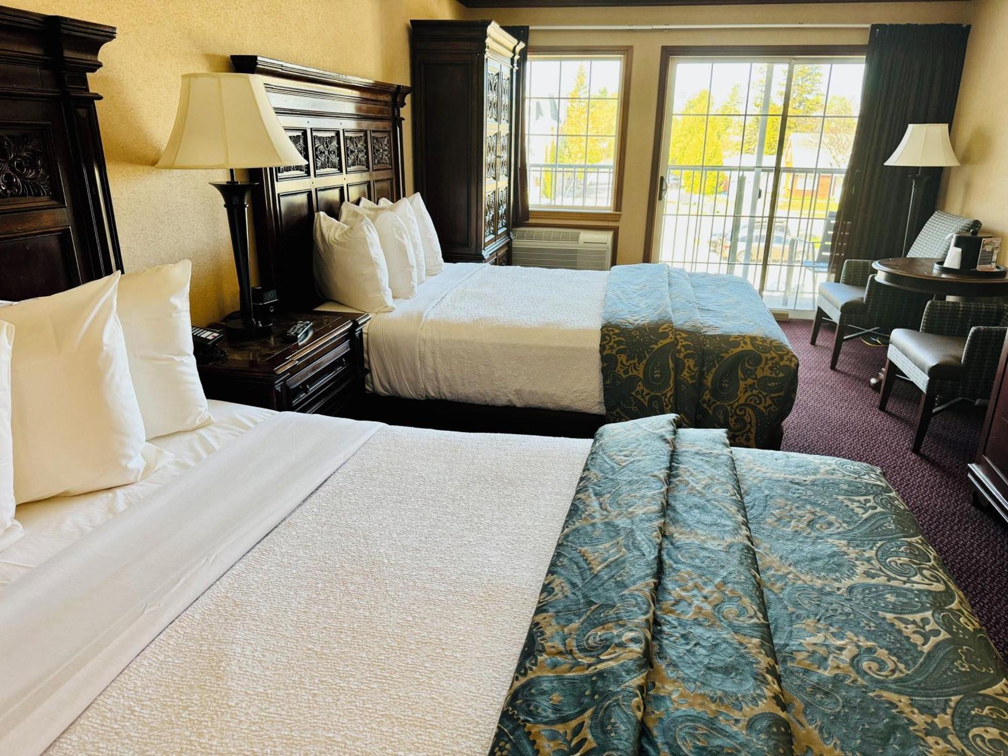 Hamilton Inn Select Beachfront Mackinaw City Eksteriør billede