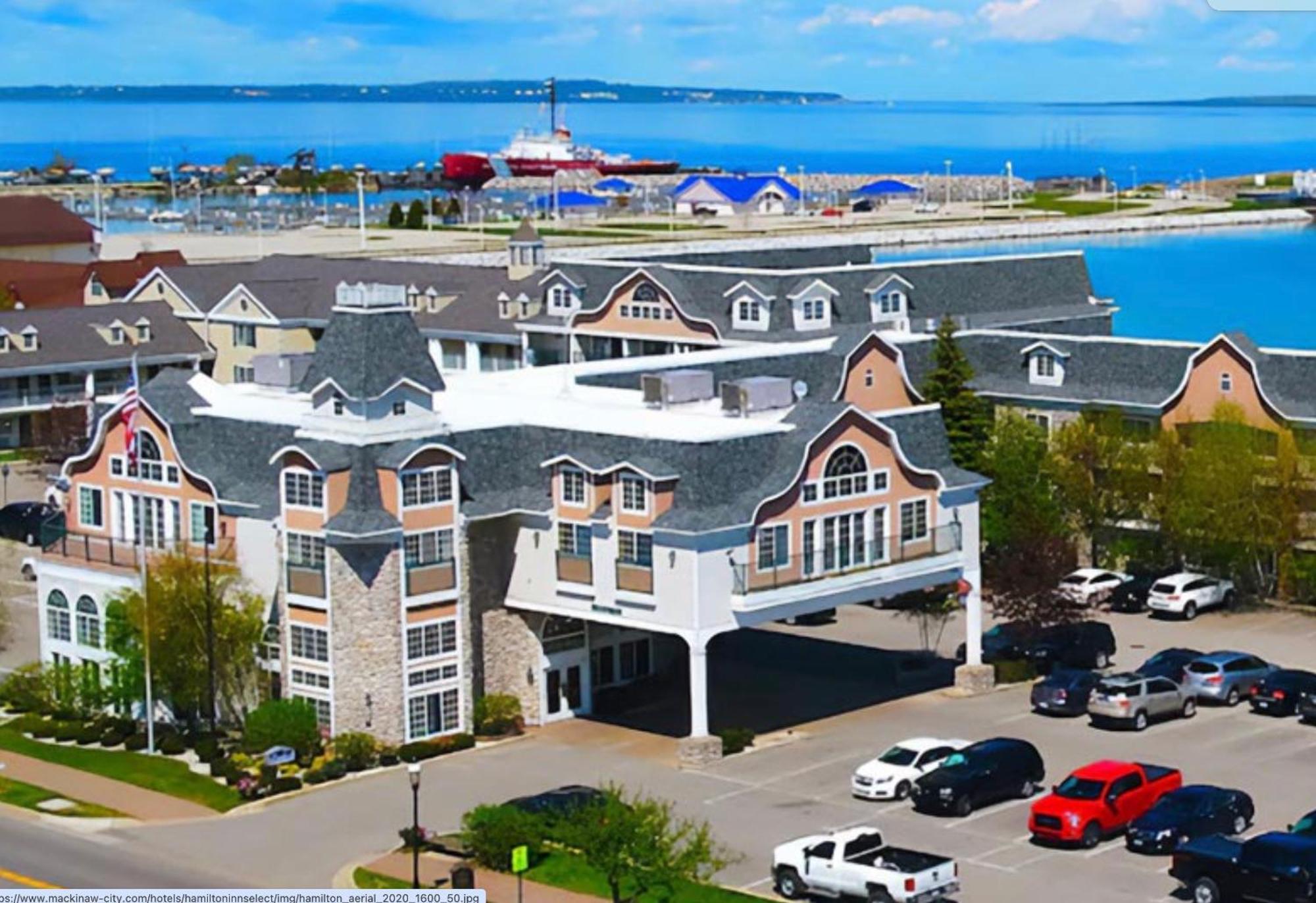 Hamilton Inn Select Beachfront Mackinaw City Eksteriør billede
