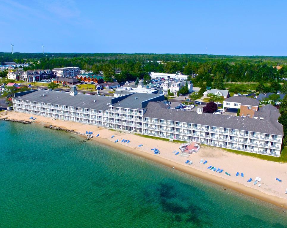 Hamilton Inn Select Beachfront Mackinaw City Eksteriør billede
