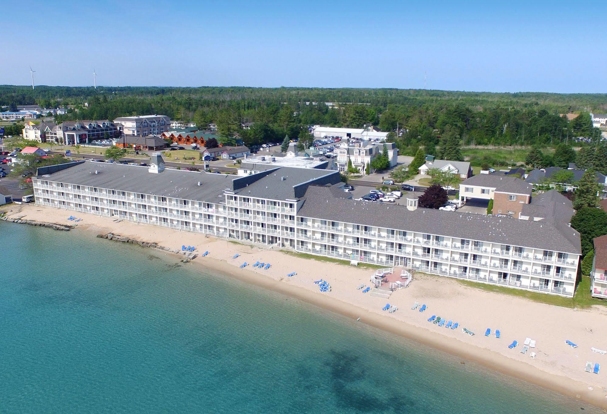 Hamilton Inn Select Beachfront Mackinaw City Eksteriør billede